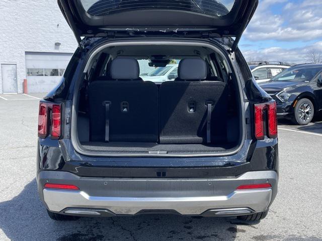 new 2025 Kia Sorento car, priced at $33,962