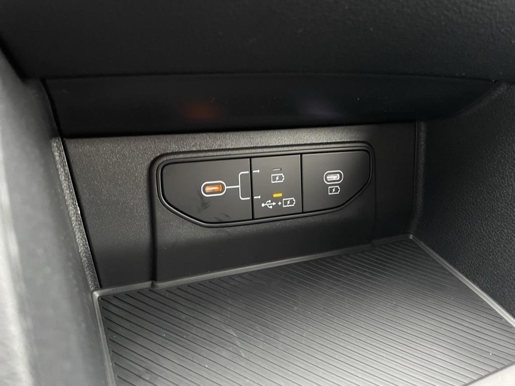 new 2026 Kia Carnival Hybrid car, priced at $53,453