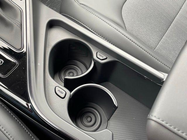 new 2025 Kia Niro car, priced at $29,900