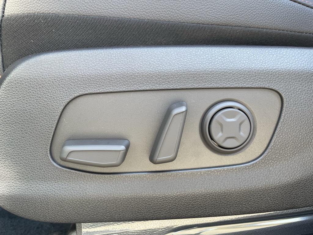 new 2026 Kia Carnival car, priced at $51,002