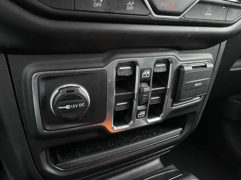 used 2023 Jeep Gladiator car, priced at $28,820