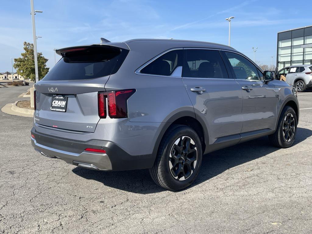 new 2025 Kia Sorento car, priced at $34,545