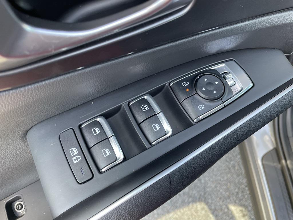 new 2025 Kia Sorento car, priced at $34,545