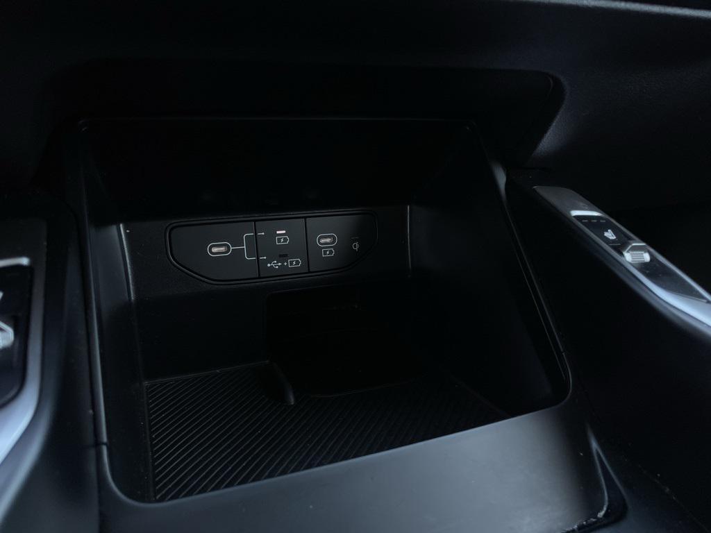 new 2025 Kia Sorento car, priced at $34,545