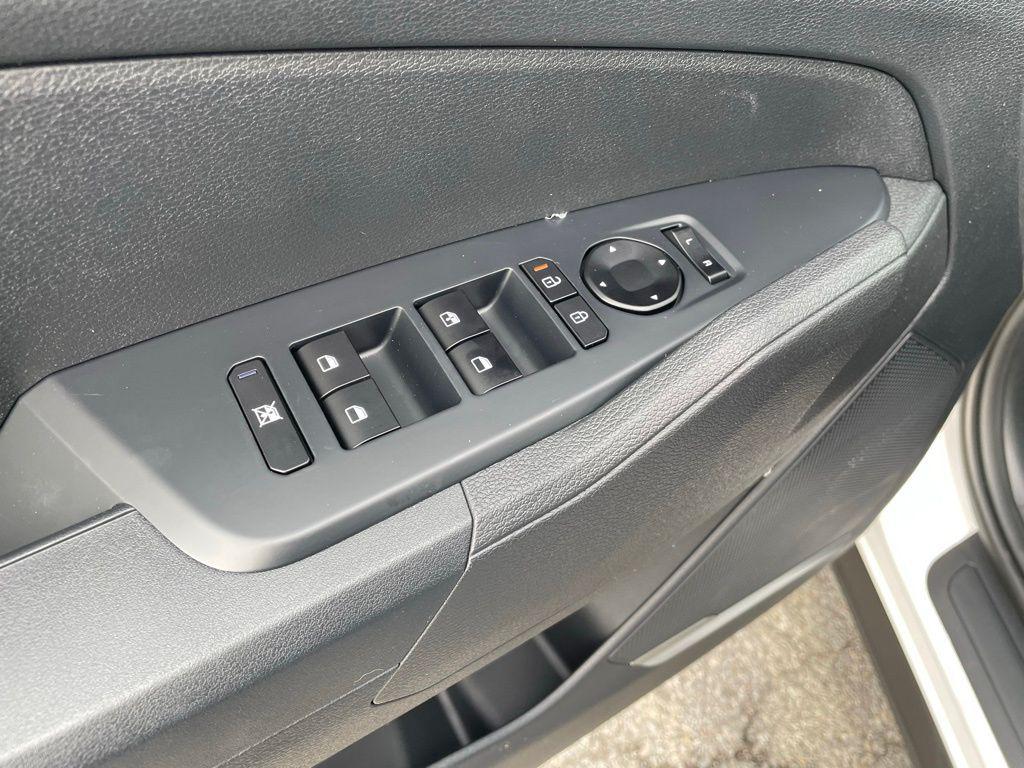 new 2026 Kia Sportage car, priced at $28,991