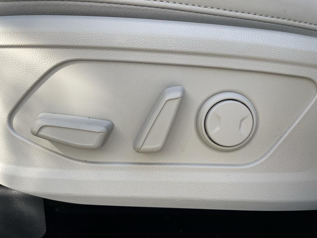 new 2025 Kia Sorento car, priced at $34,387