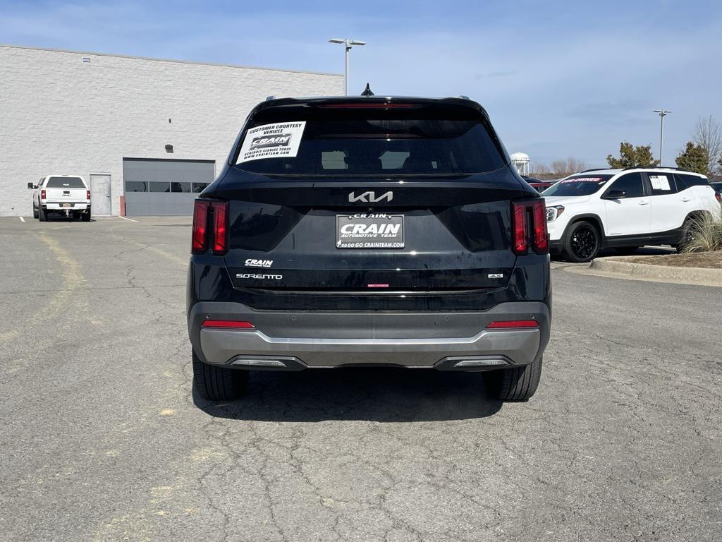 new 2025 Kia Sorento car, priced at $34,387