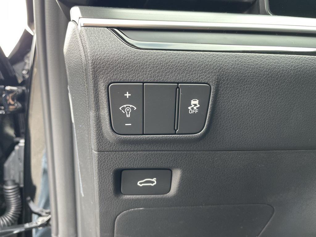 new 2026 Kia K5 car, priced at $29,816