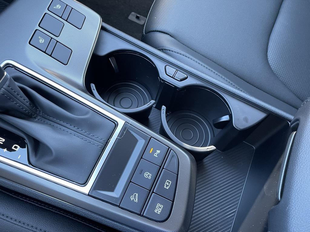 new 2026 Kia Sportage car, priced at $30,328