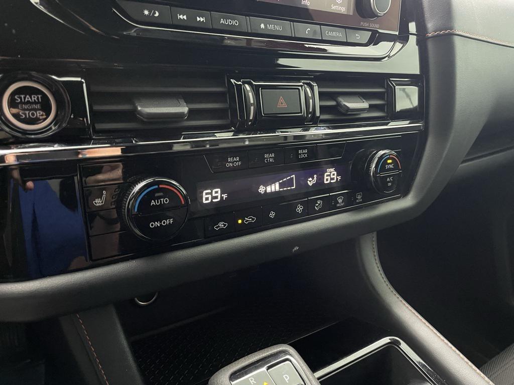 used 2023 Nissan Pathfinder car, priced at $28,087