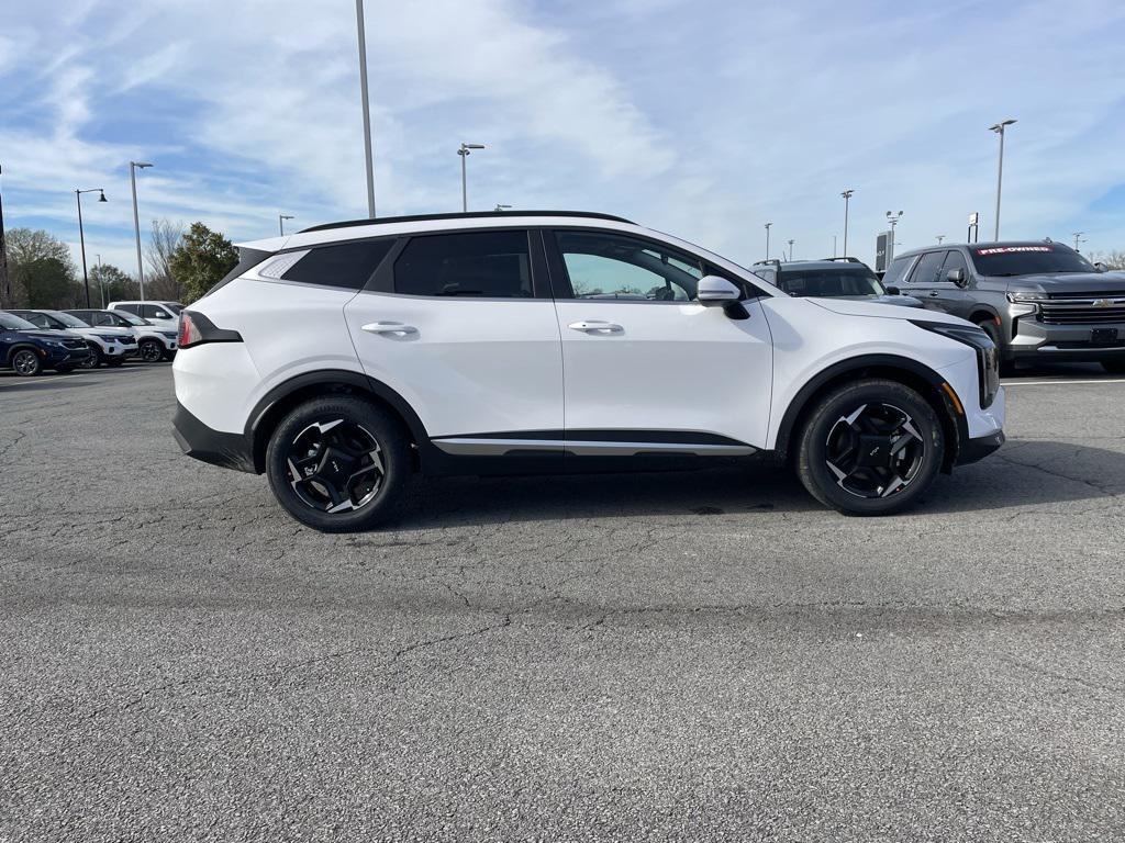 new 2026 Kia Sportage car, priced at $30,926