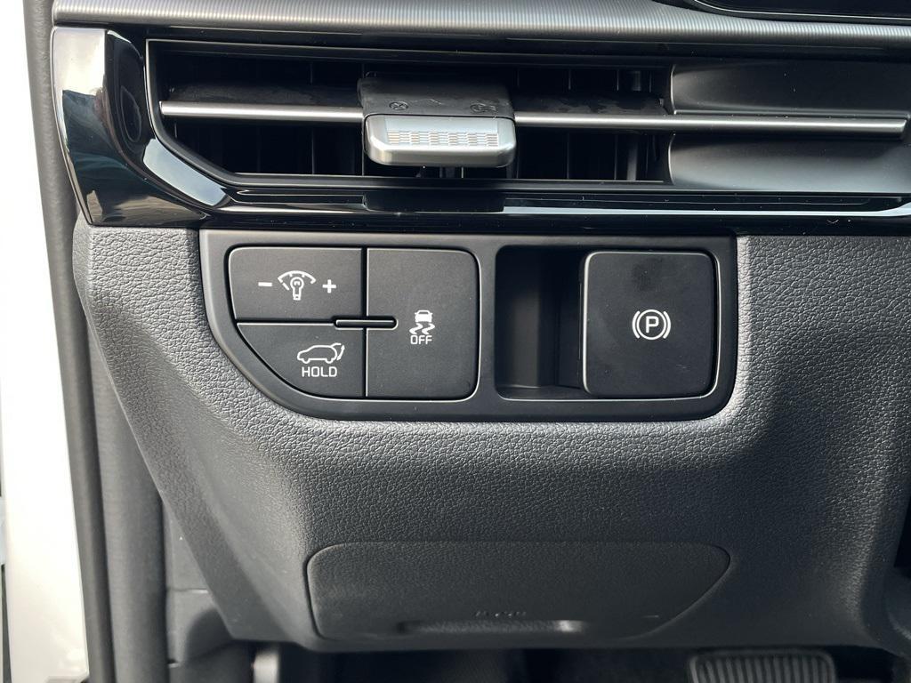 new 2026 Kia Sportage car, priced at $30,926