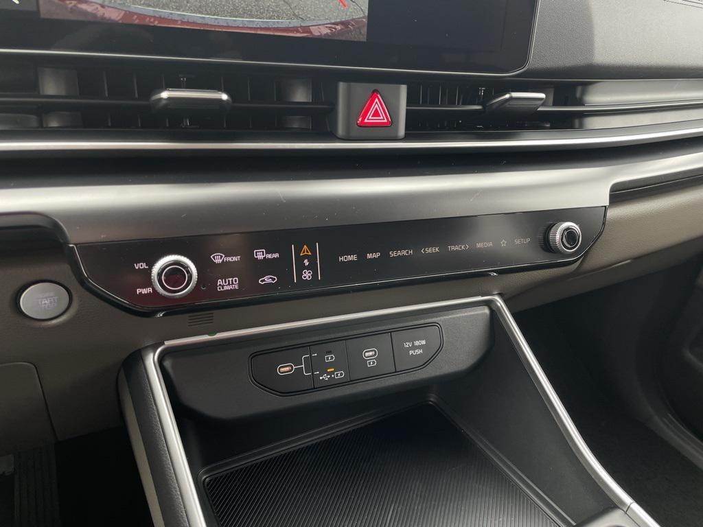 new 2026 Kia Carnival car, priced at $39,319