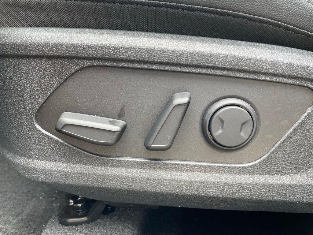 new 2026 Kia Sportage car, priced at $32,248