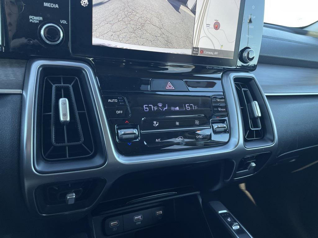 used 2022 Kia Sorento car, priced at $25,693