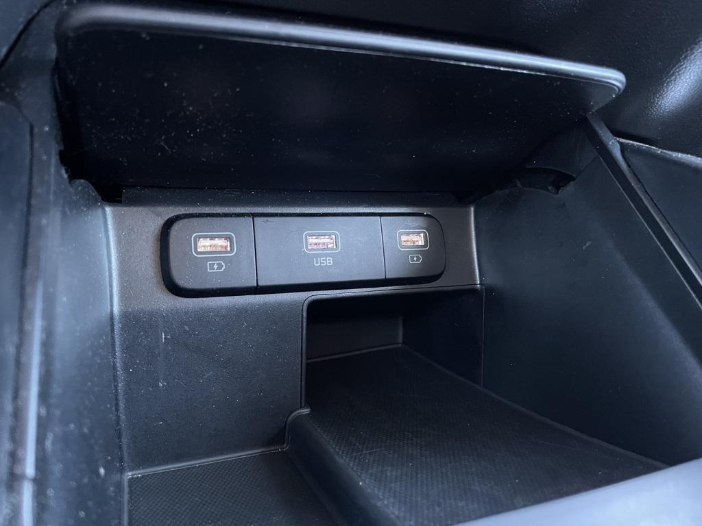 used 2022 Kia Sorento car, priced at $25,693