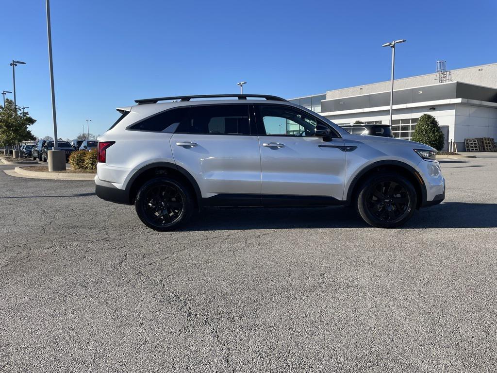 used 2022 Kia Sorento car, priced at $25,693