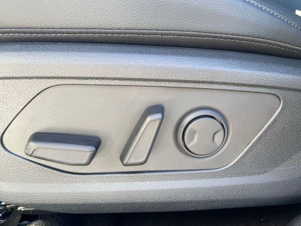 new 2026 Kia Sportage car, priced at $30,926