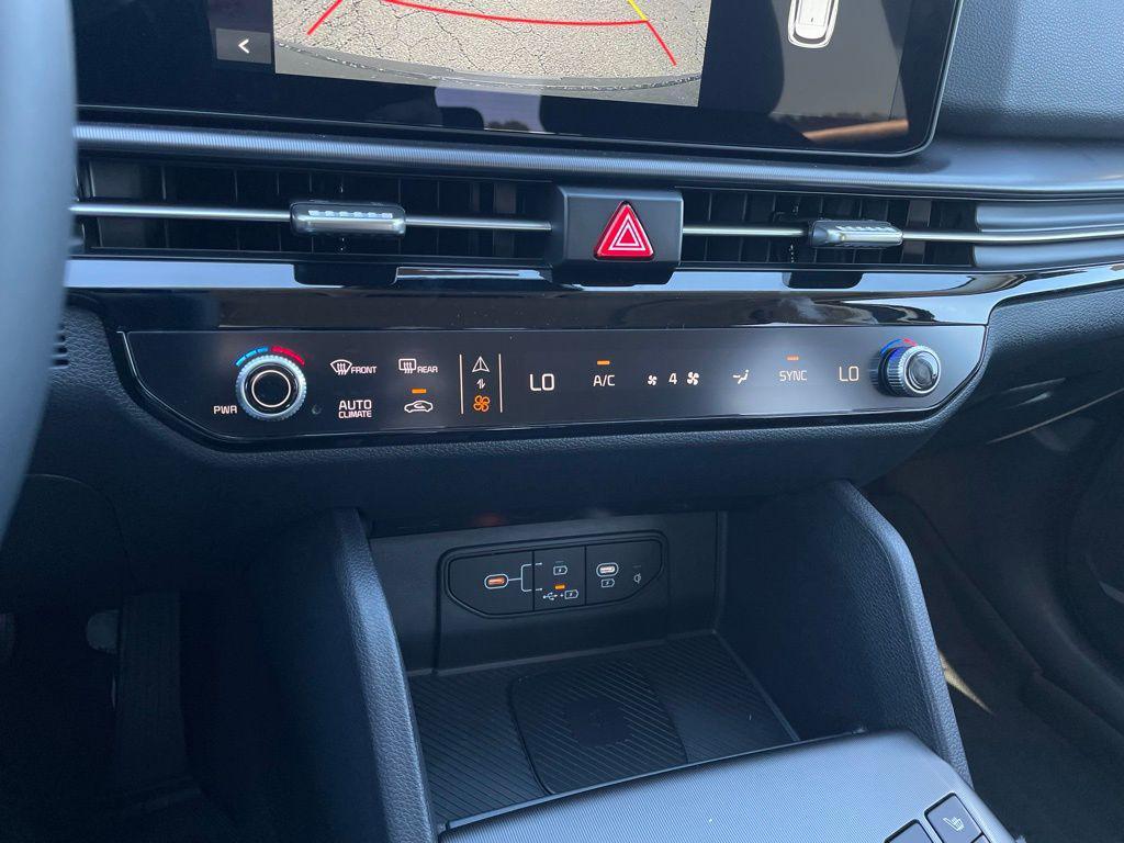 new 2026 Kia Sportage car, priced at $30,926