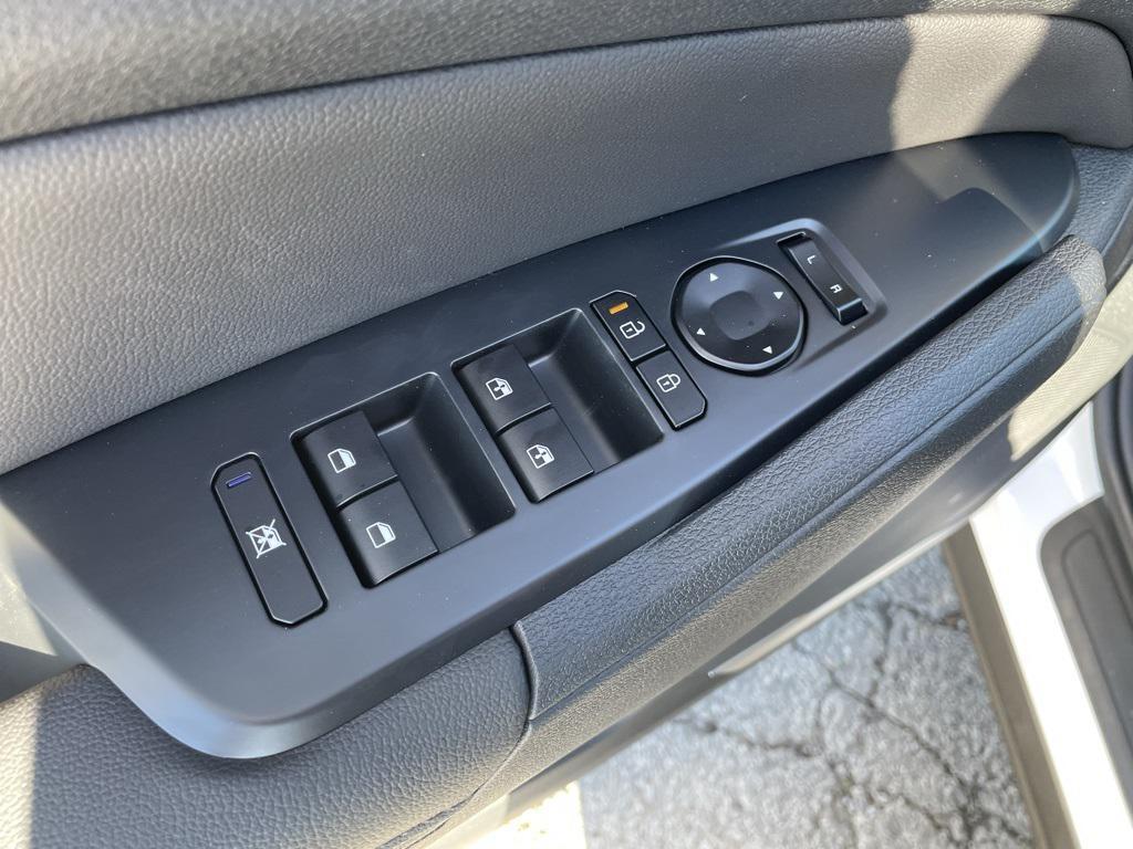 new 2026 Kia Sportage car, priced at $30,926