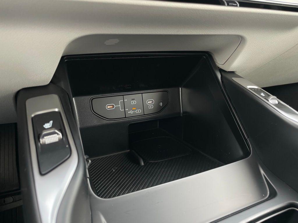 new 2026 Kia Sorento car, priced at $37,050