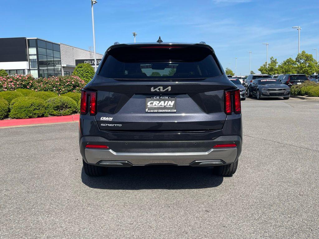 used 2025 Kia Sorento car, priced at $33,751