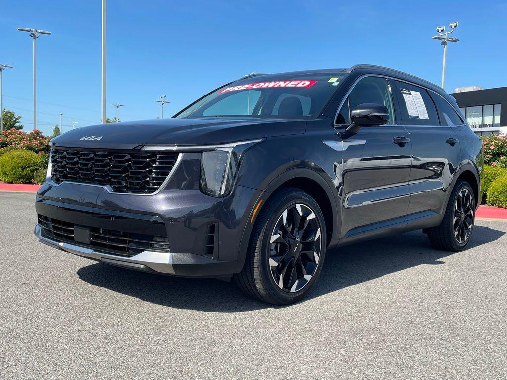 used 2025 Kia Sorento car, priced at $33,751