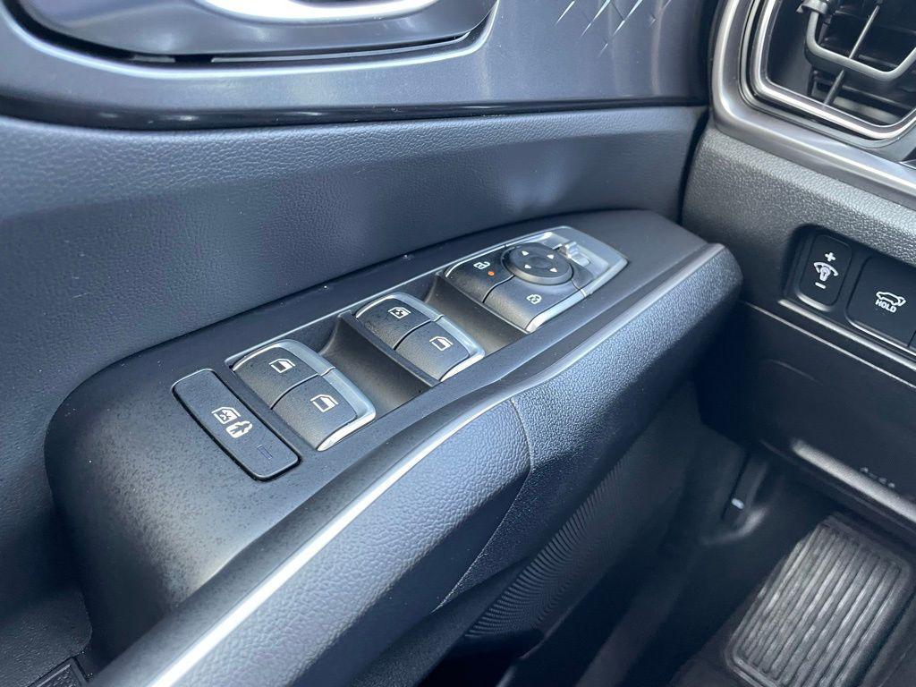 used 2025 Kia Sorento car, priced at $33,751