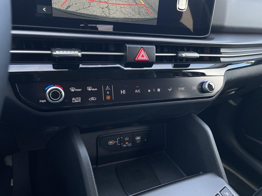 new 2026 Kia Sportage car, priced at $33,349