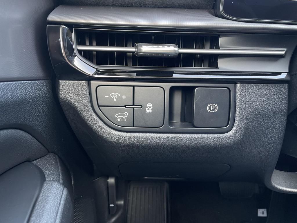 new 2026 Kia Sportage car, priced at $33,349