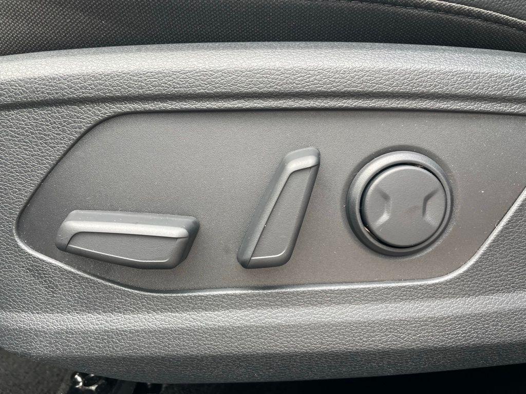 new 2026 Kia Sportage car, priced at $32,988