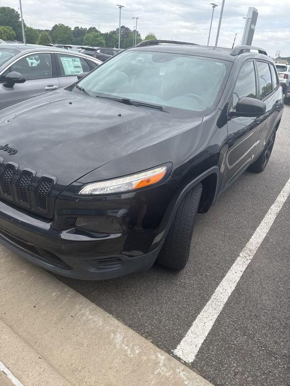 used 2017 Jeep Cherokee car