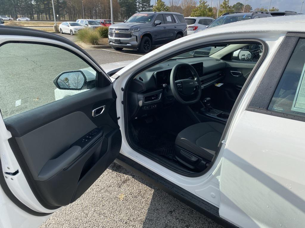 new 2025 Kia K4 car, priced at $23,366