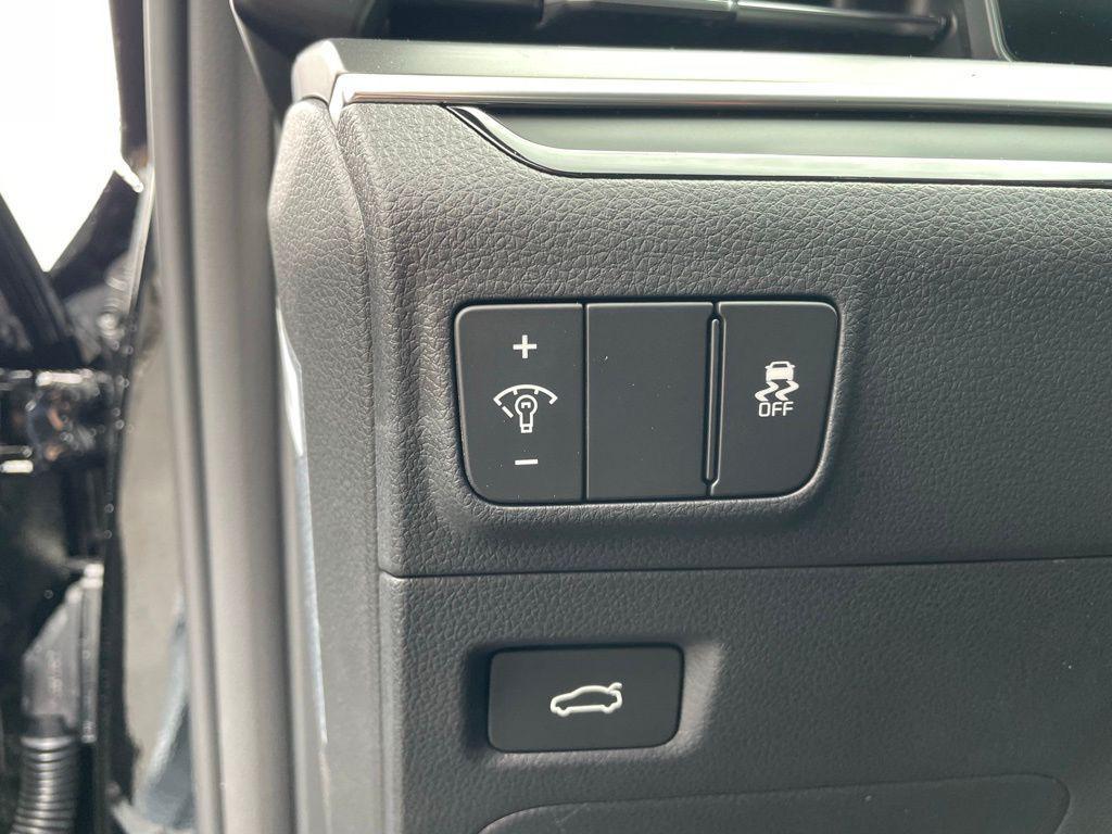 new 2026 Kia K5 car, priced at $29,816