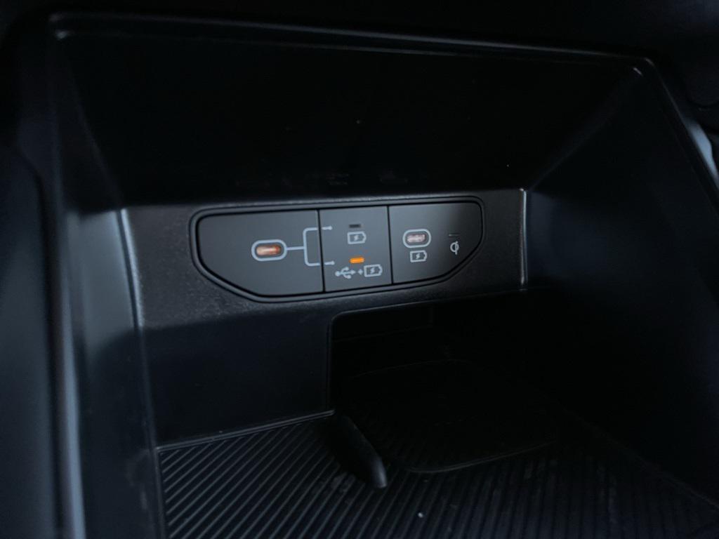 new 2026 Kia Sorento car, priced at $40,780