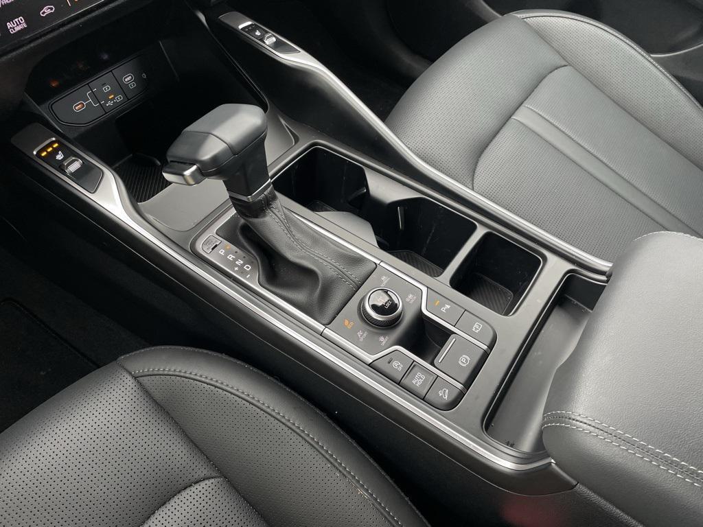 new 2025 Kia Sorento car, priced at $35,412