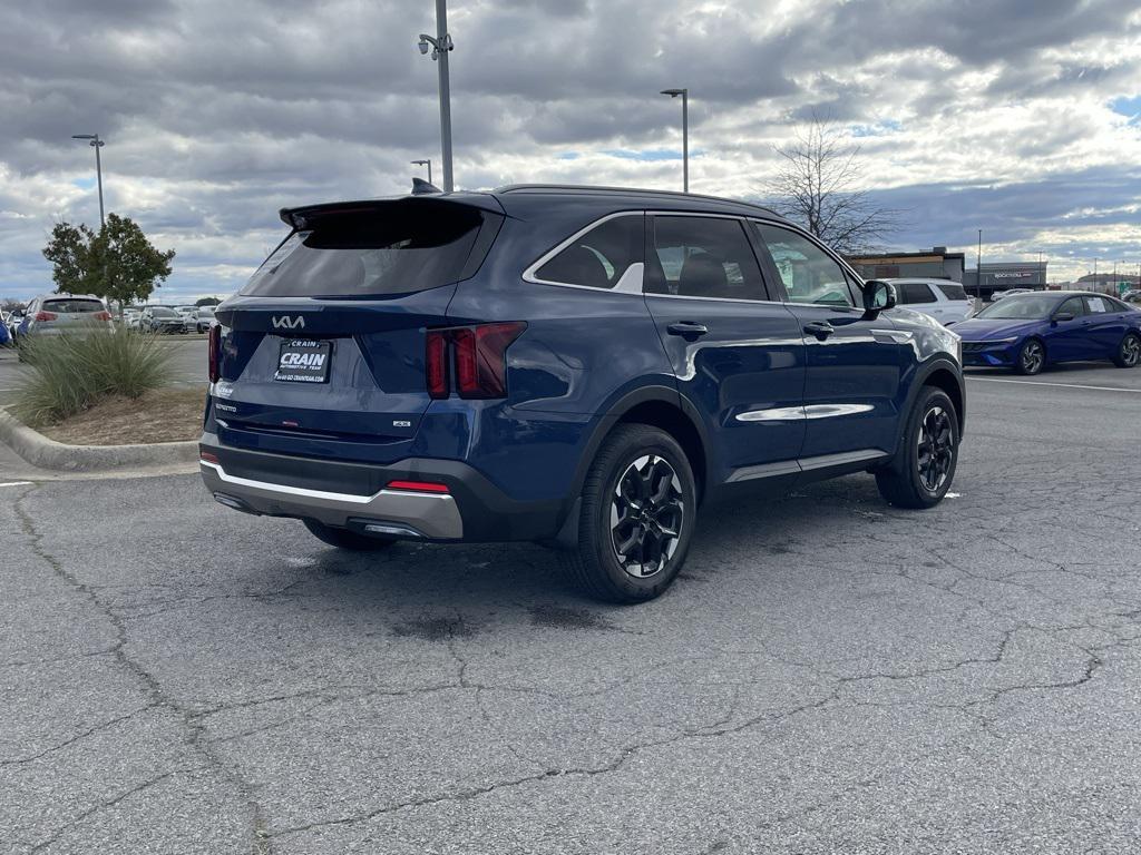 new 2025 Kia Sorento car, priced at $35,412