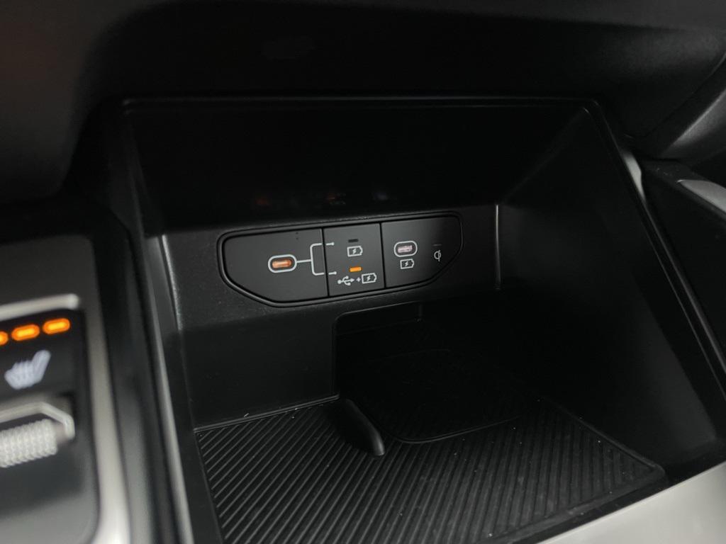 new 2025 Kia Sorento car, priced at $35,412