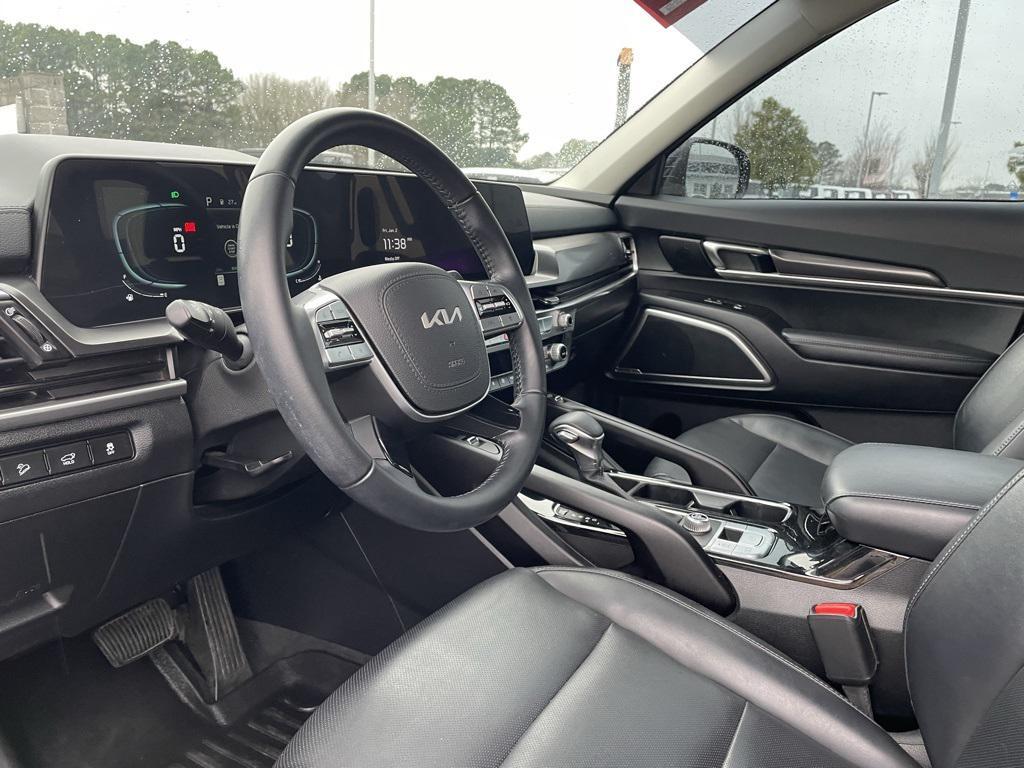 used 2025 Kia Telluride car, priced at $35,234