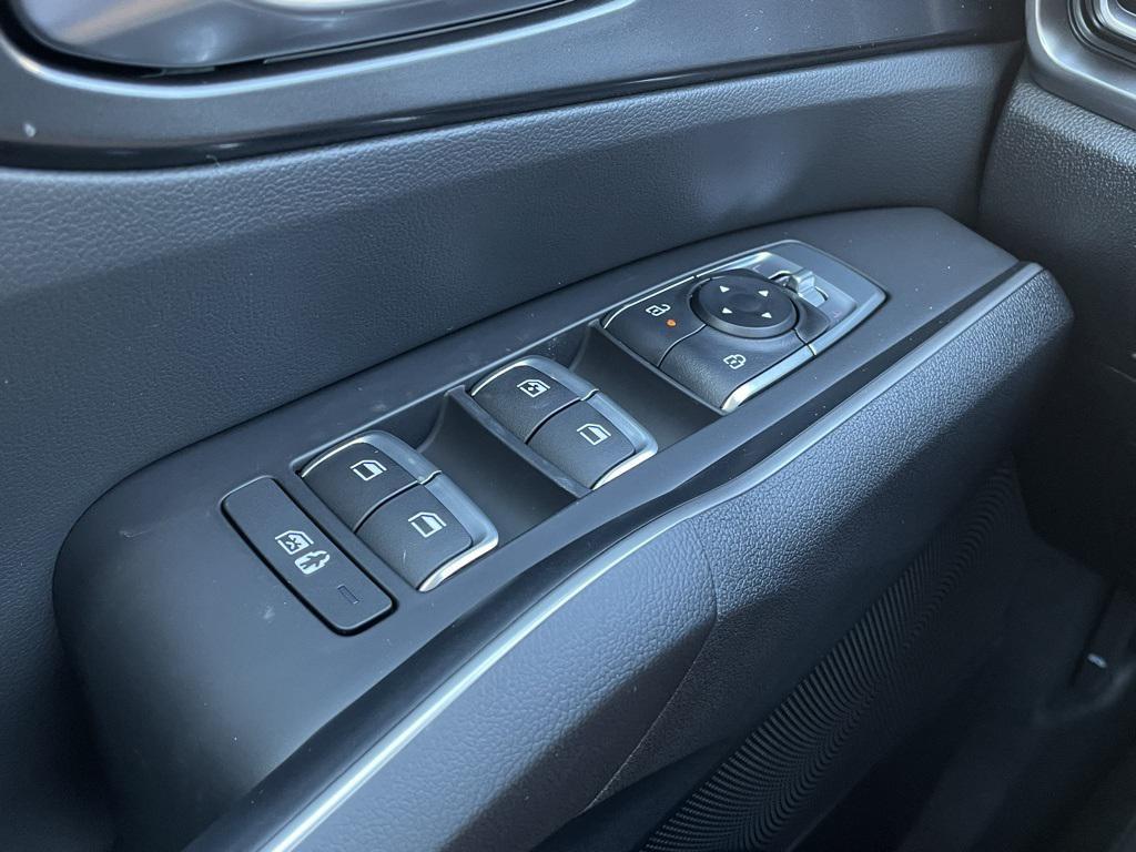 new 2026 Kia Sorento car, priced at $33,484