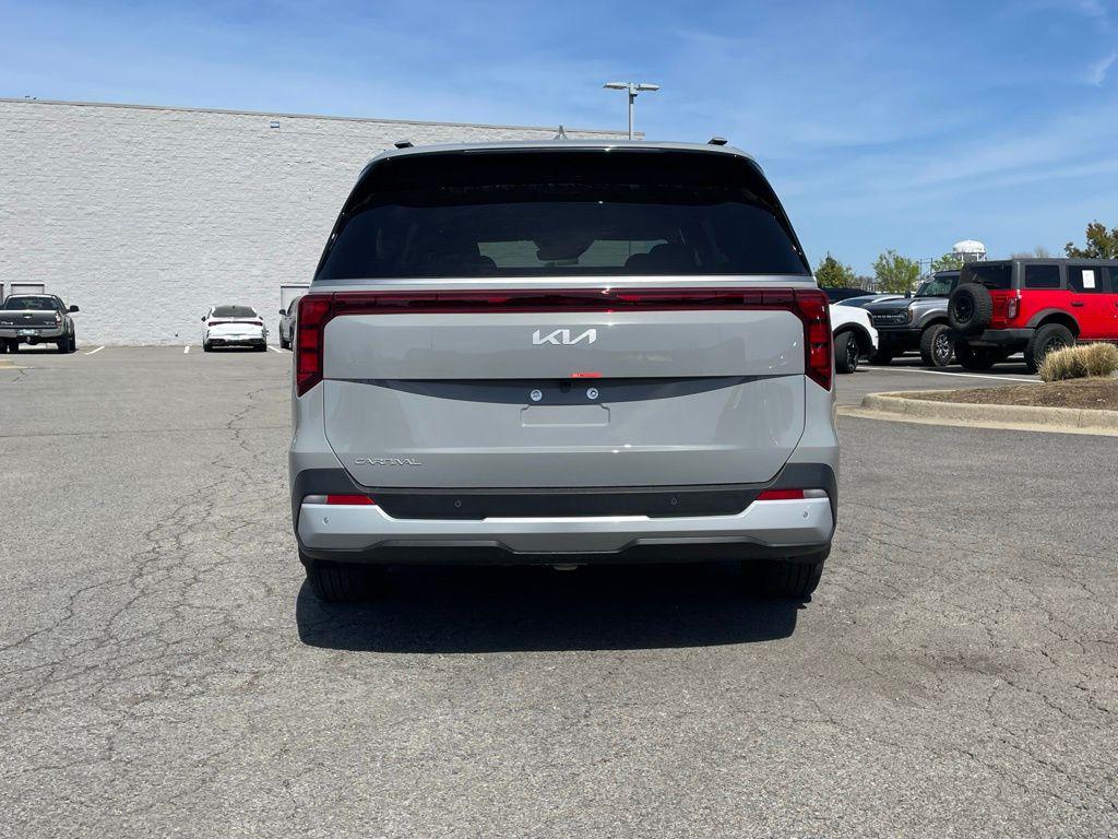 new 2026 Kia Carnival car, priced at $42,086