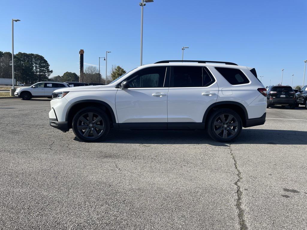used 2025 Honda Pilot car, priced at $36,110