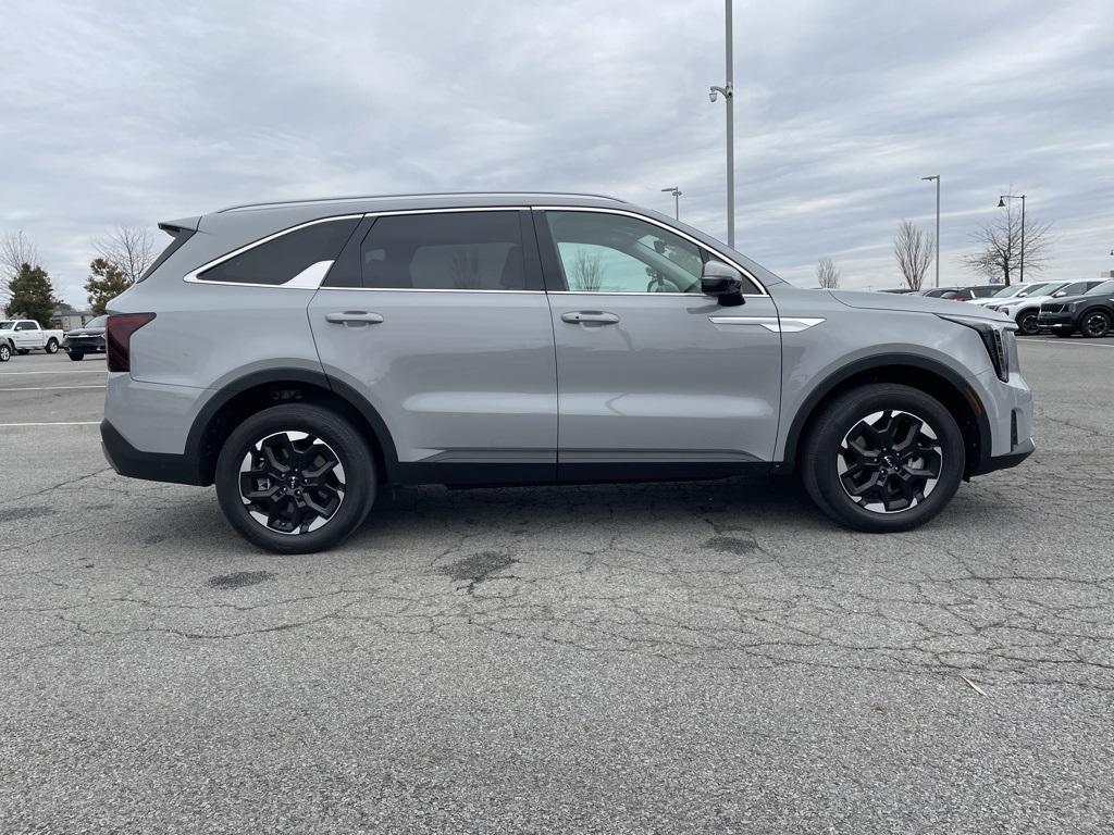used 2025 Kia Sorento car, priced at $27,449