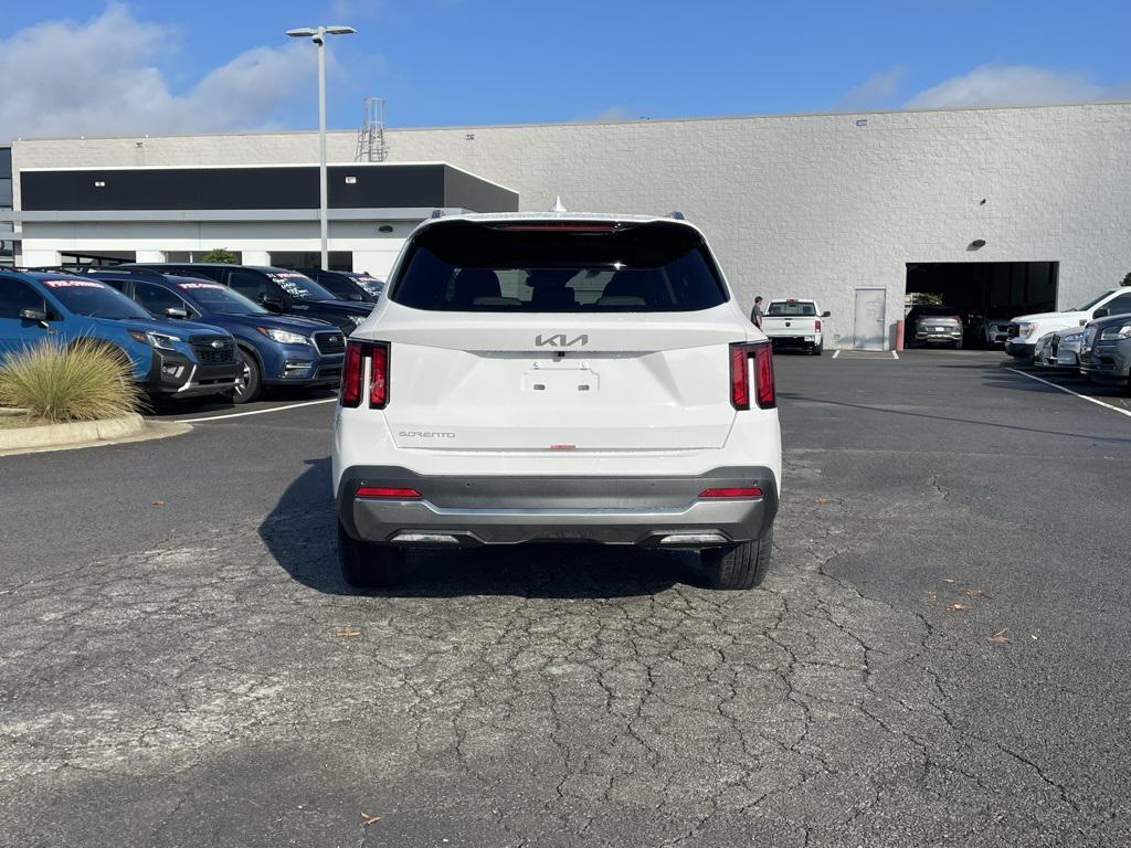 new 2026 Kia Sorento car, priced at $33,943