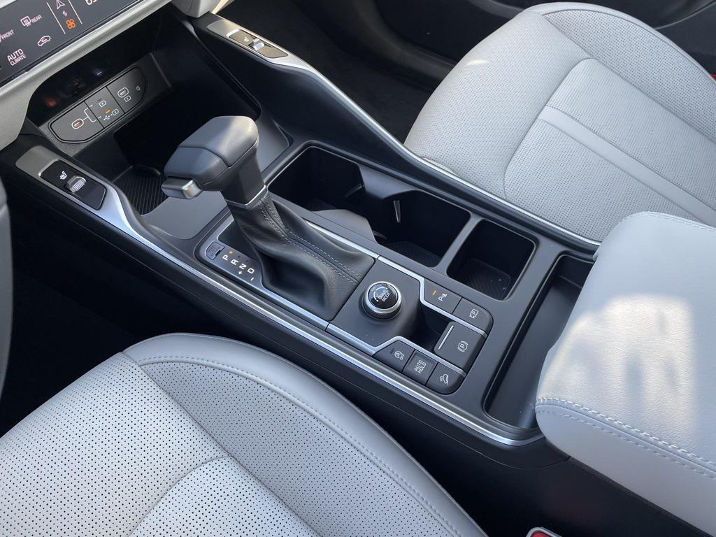 new 2026 Kia Sorento car, priced at $33,943