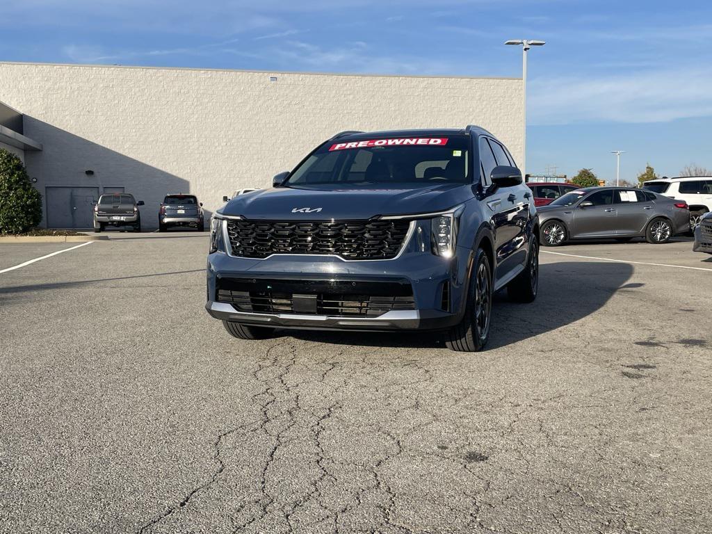 used 2025 Kia Sorento car, priced at $28,498