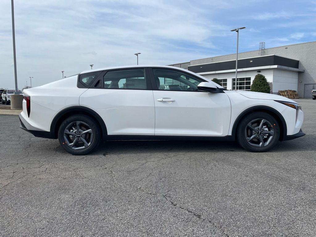 new 2026 Kia K4 car, priced at $24,121