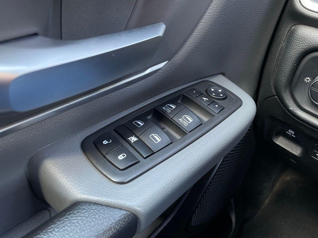 used 2022 Ram 1500 car, priced at $39,187