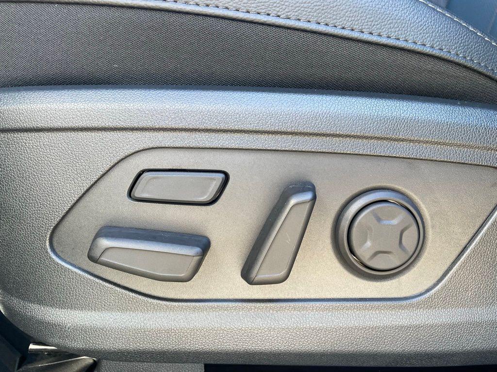 new 2026 Kia Sorento Plug-In Hybrid car, priced at $50,888