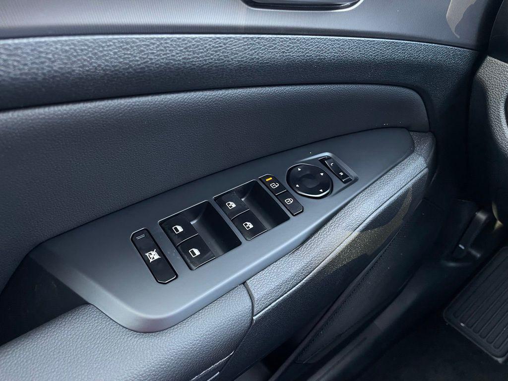 new 2026 Kia Sportage car, priced at $30,926